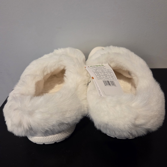 CROCS Slippers with Cream Faux Fur - Picture 3 of 5